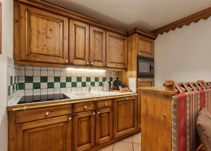 Apartament Grepon -city Center - Free Swimming Pool, Sauna, Gym - Free Parking - By Cozee Chamonix