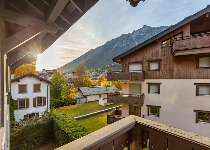 Grepon -city Center - Free Swimming Pool, Sauna, Gym - Free Parking - By Cozee * Chamonix