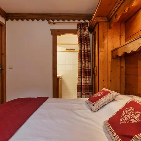 Apartment Grepon -city Center - Free Swimming Pool, Sauna, Gym - Free Parking - By Cozee Chamonix