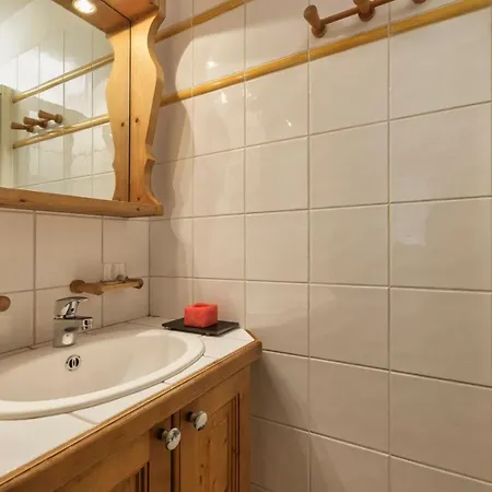 Apartment Grepon -city Center - Free Swimming Pool, Sauna, Gym - Free Parking - By Cozee