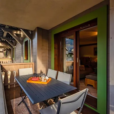 Grepon -city Center - Free Swimming Pool, Sauna, Gym - Free Parking - By Cozee Apartment Chamonix