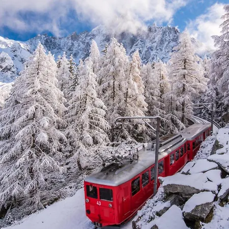 Grepon -city Center - Free Swimming Pool, Sauna, Gym - Free Parking - By Cozee Appartamento