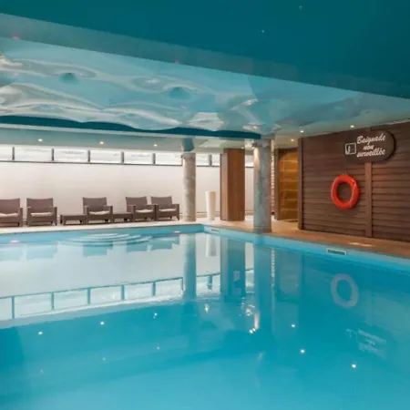 Апартаменты Grepon -city Center - Free Swimming Pool, Sauna, Gym - Free Parking - By Cozee Шамони