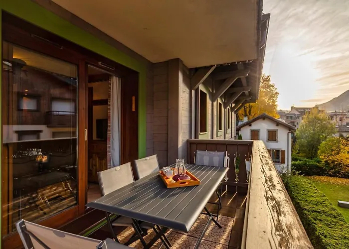 Apartamento Grepon -city Center - Free Swimming Pool, Sauna, Gym - Free Parking - By Cozee Chamonix